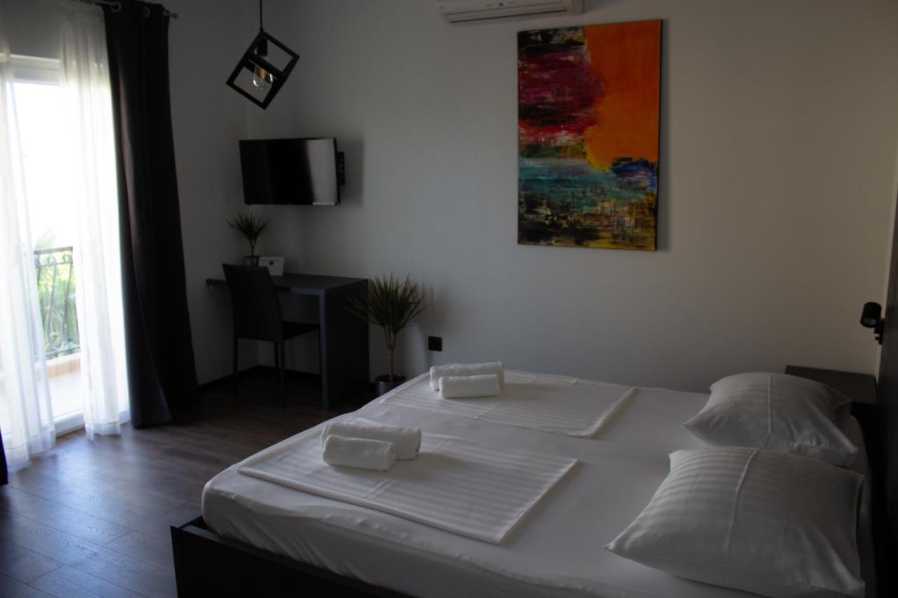 Apartments Villa Jelena Vodice Exterior photo